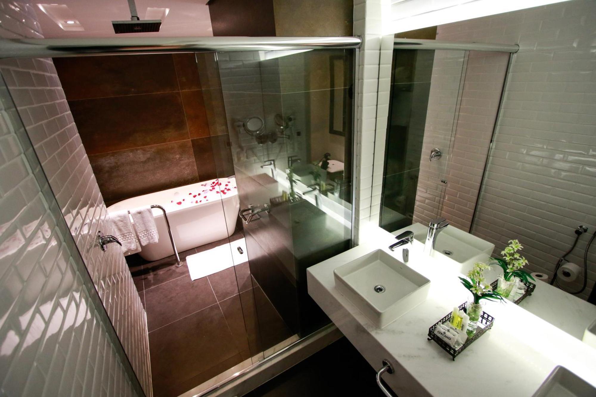 Hotel Cercano 4*
